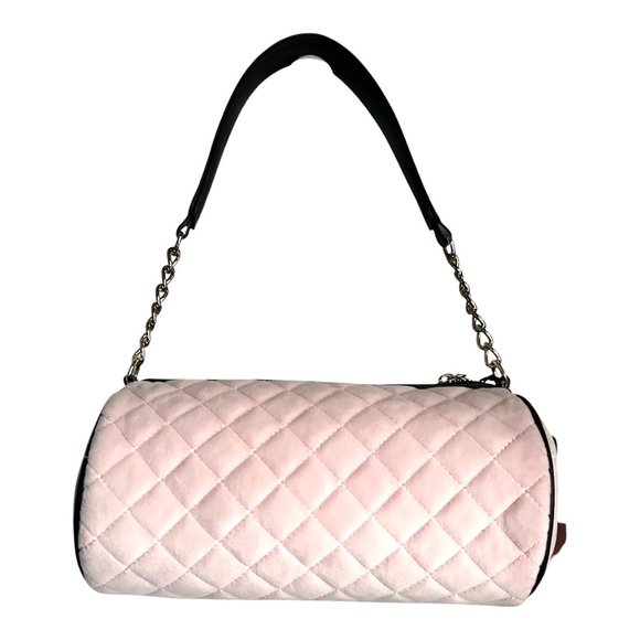 Juicy Couture Pink Royal Moment Quilted Barrel Bag NEW! - Picture 2 of 4